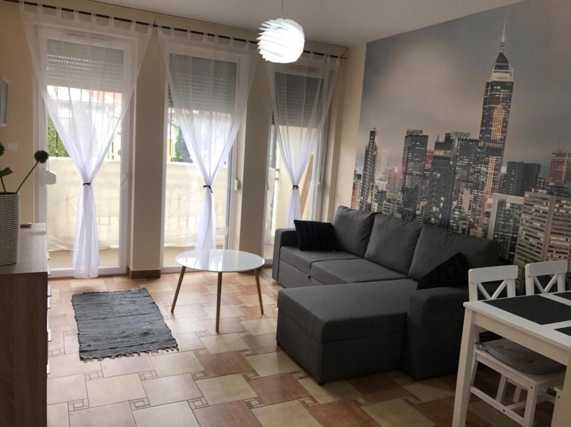 Beach Deluxe Apartman Hajduszoboszlo Exterior foto